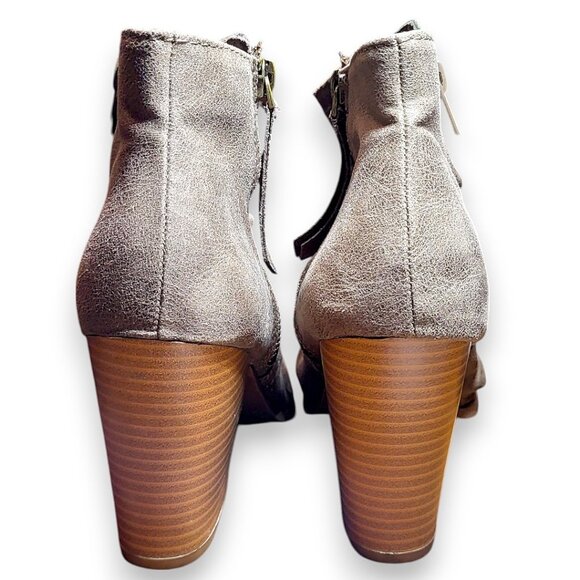 Charming Charlie Ruched Faux Suede Peep-Toe Block Heel Taupe Booties, 6M NWOT - Picture 8 of 11
